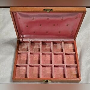 Vintage Mele MCM Salmon Pink Vinyl Exterior Jewelry Box